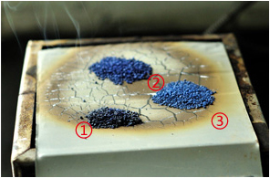 步驟四：實(shí)驗(yàn)結(jié)果染色砂顏色褪去，燒結(jié)砂略微褪色 陶瓷砂顏色不變